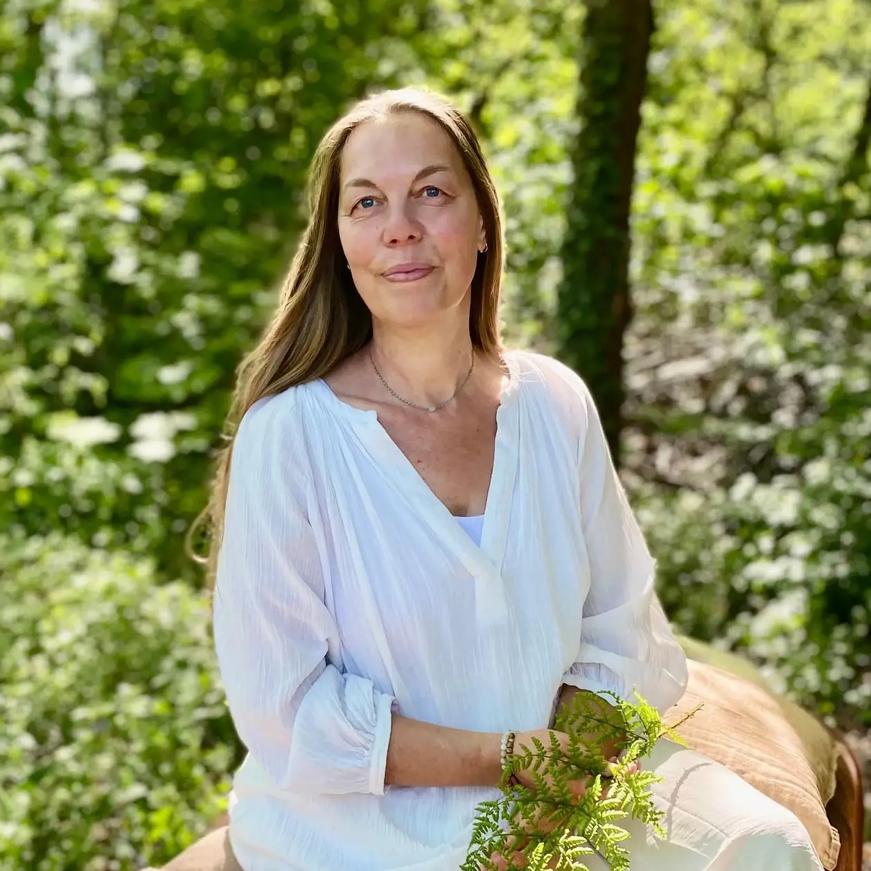 Petra Leuchtenberg Ganzheitliche Massagen Lomi-Lomi Massage Raum für Achtsamkeit & Klang Petra Leuchtenberg Ganzheitliche Massagen Lomi-Lomi Massage Raum für Achtsamkeit & Klang